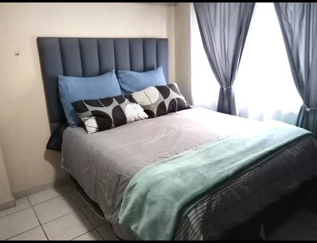2 BEDROOM APARTMENT FOR SALE IN NEWLANDS EAST